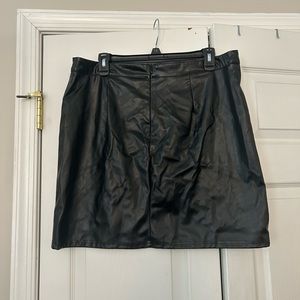 Leather skirt